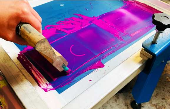 5 Marketing Strategies Using Custom Screen Printing